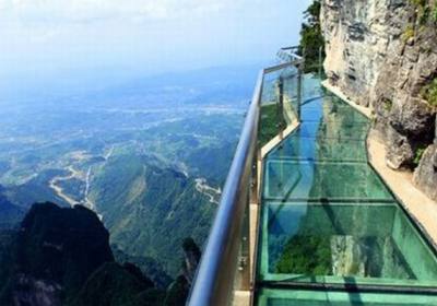 奇峰歷險(xiǎn)，游張家界天門(mén)山游記